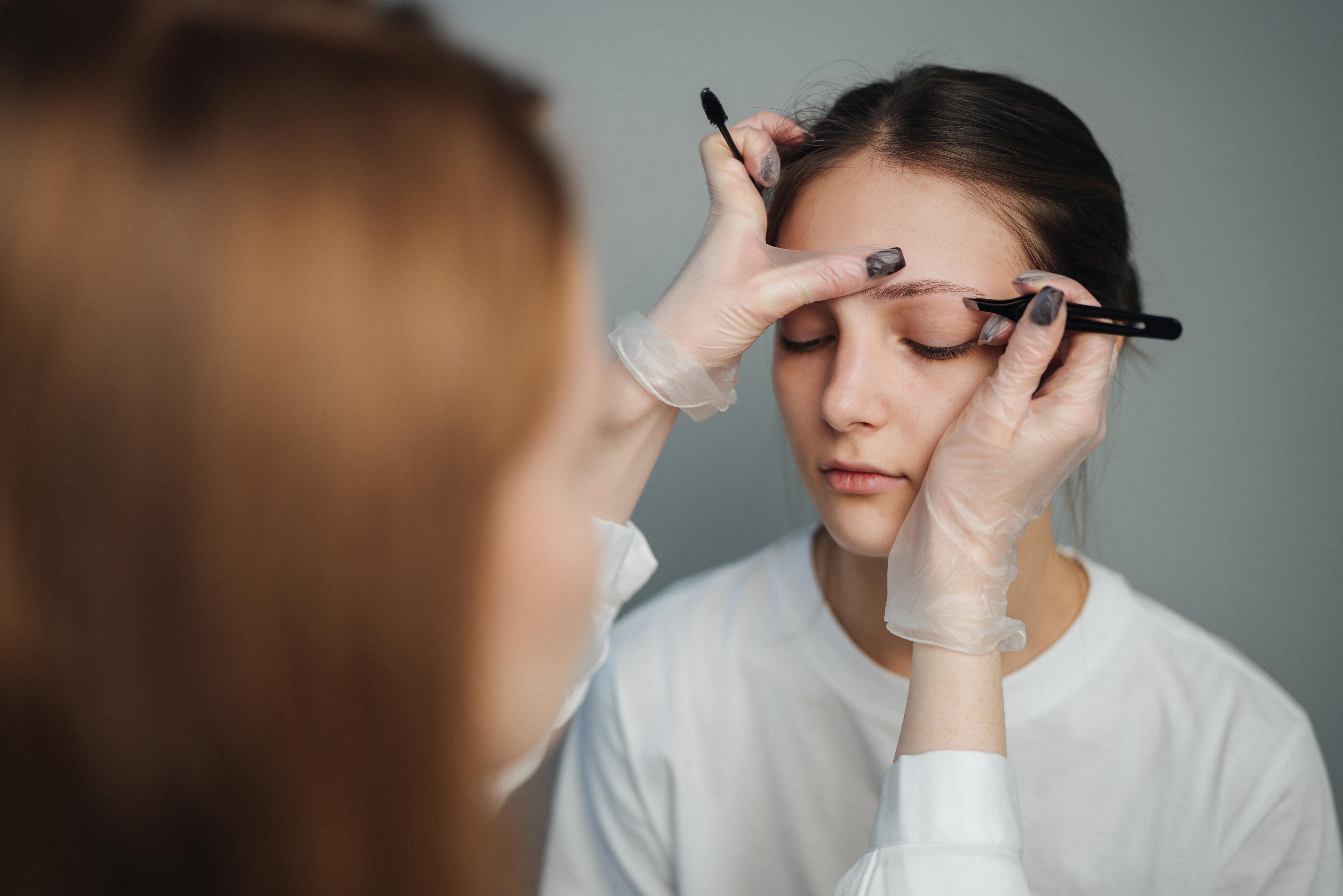 Microblading in Hull for natural hair stroke brows